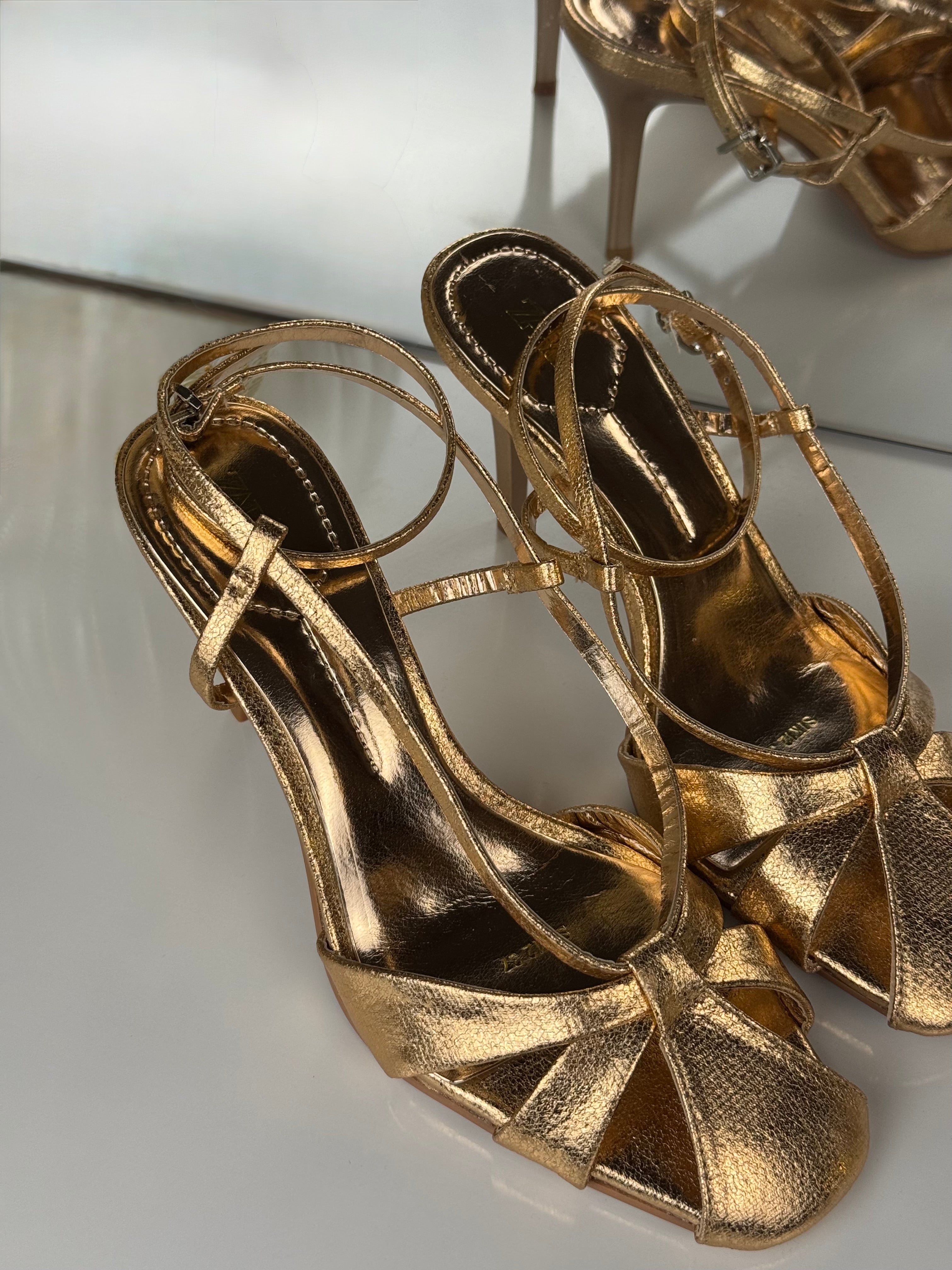 Sandales métallisés – Style Zaraa