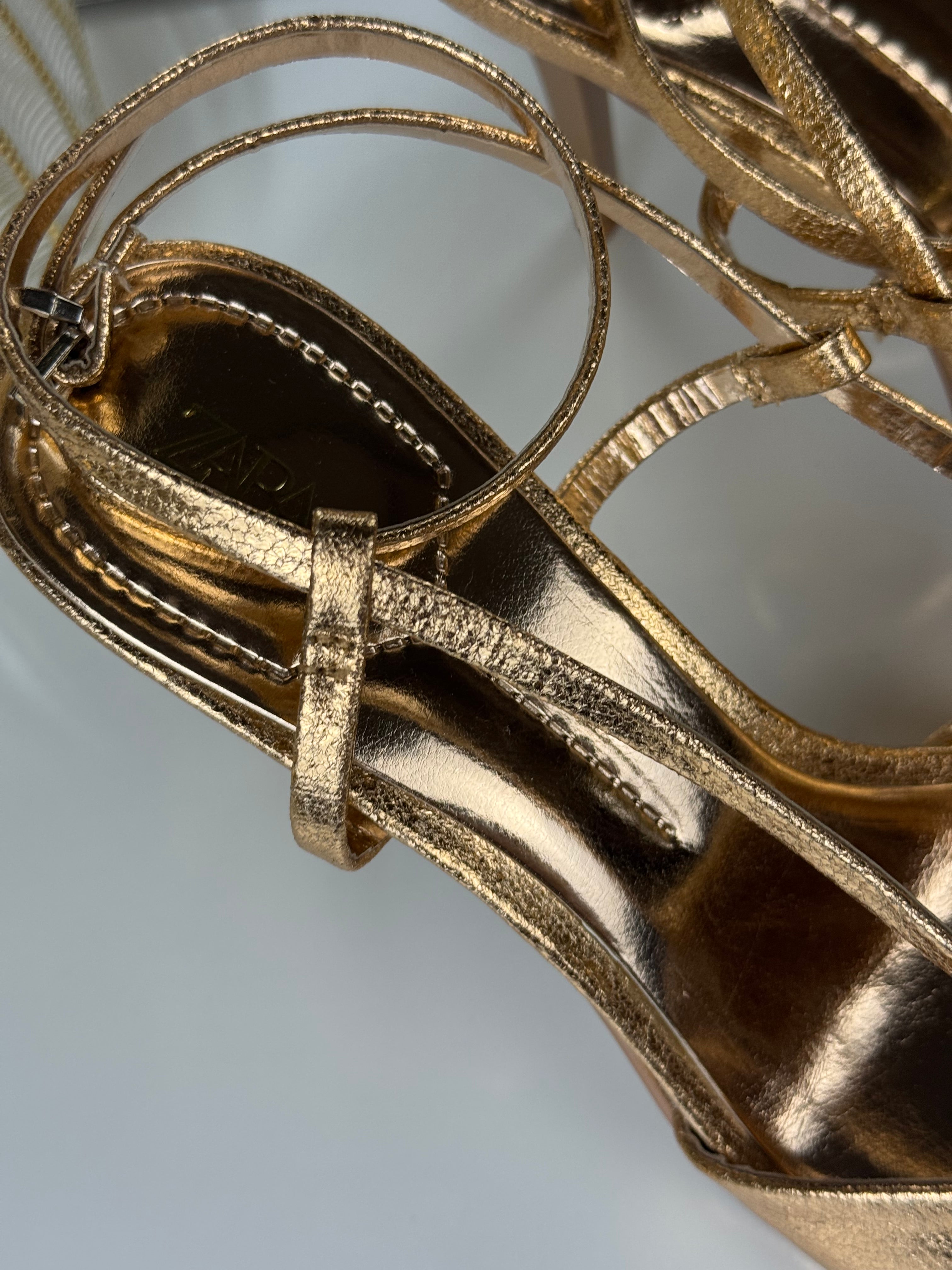 Sandales métallisés – Style Zaraa