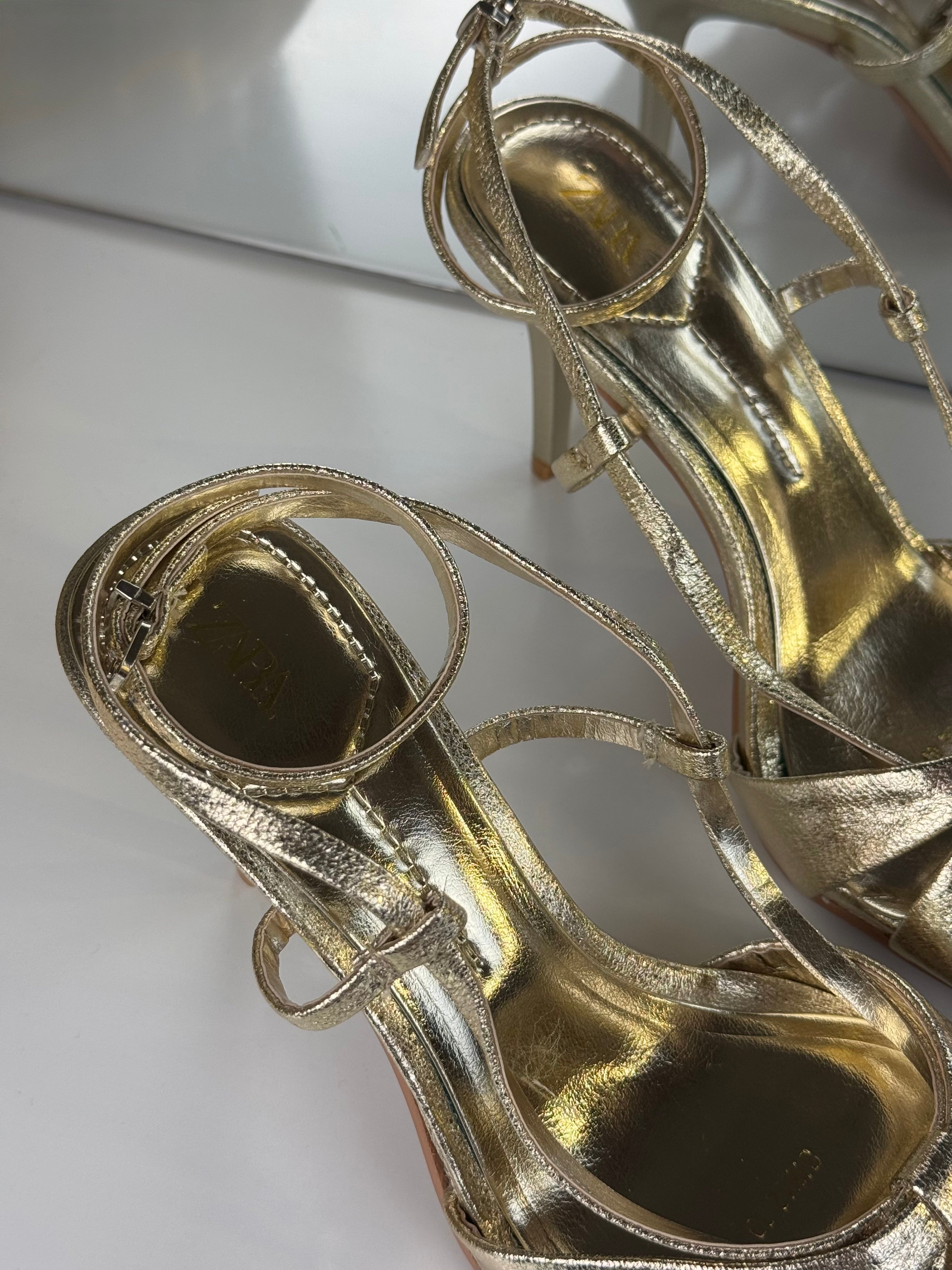 Sandales métallisés – Style Zaraa