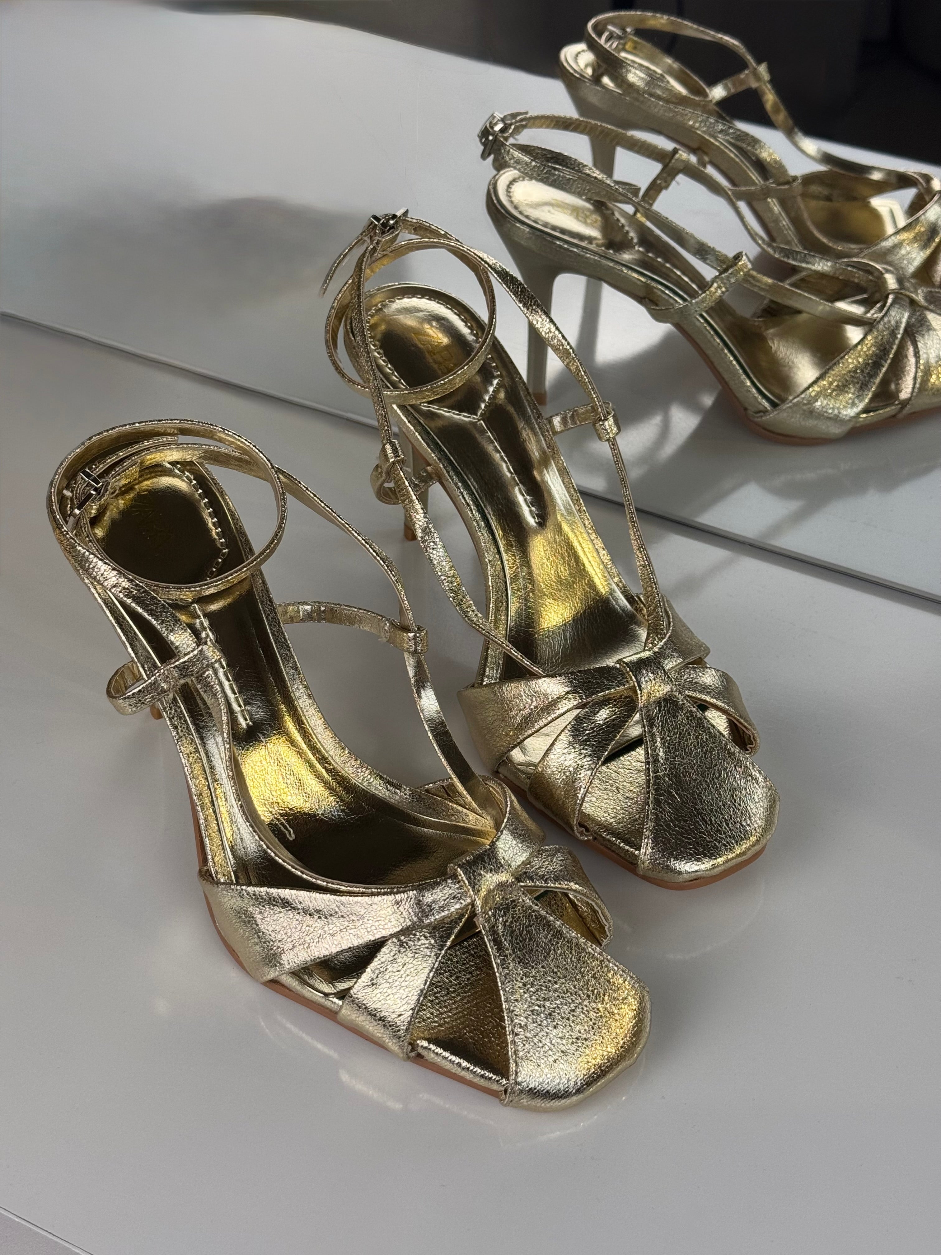 Sandales métallisés – Style Zaraa